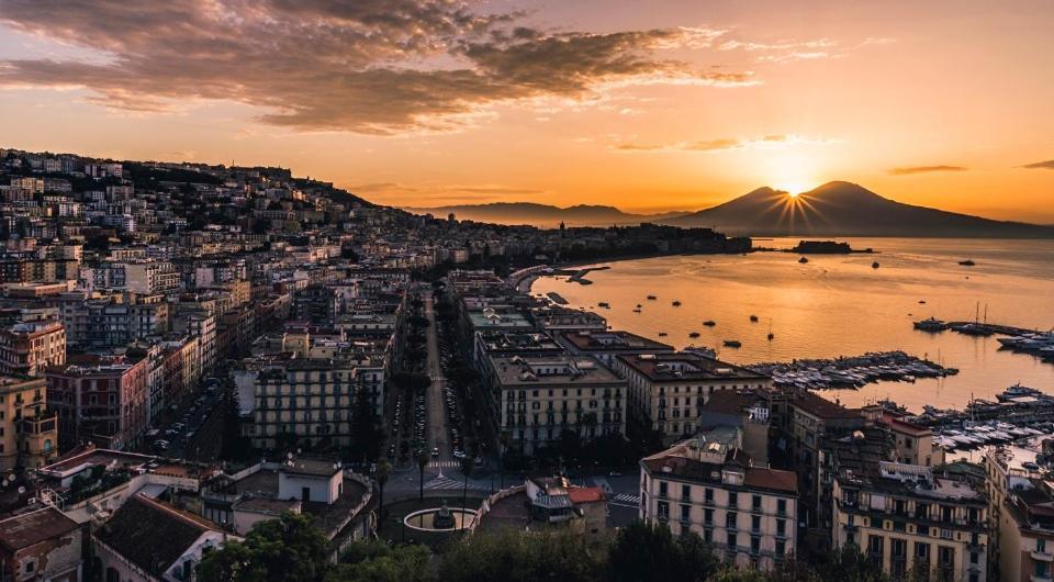 Napoli Suite Station Dış mekan fotoğraf